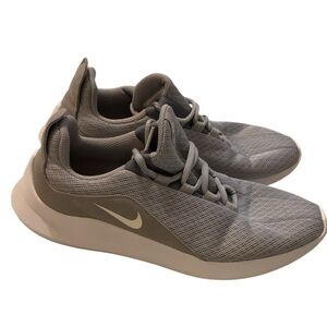 Nike Viale Wolf Gray Size 9 Shoes